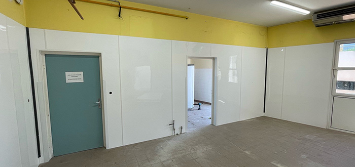rénovation d'une boulangerie avec plaque en pvc après 1